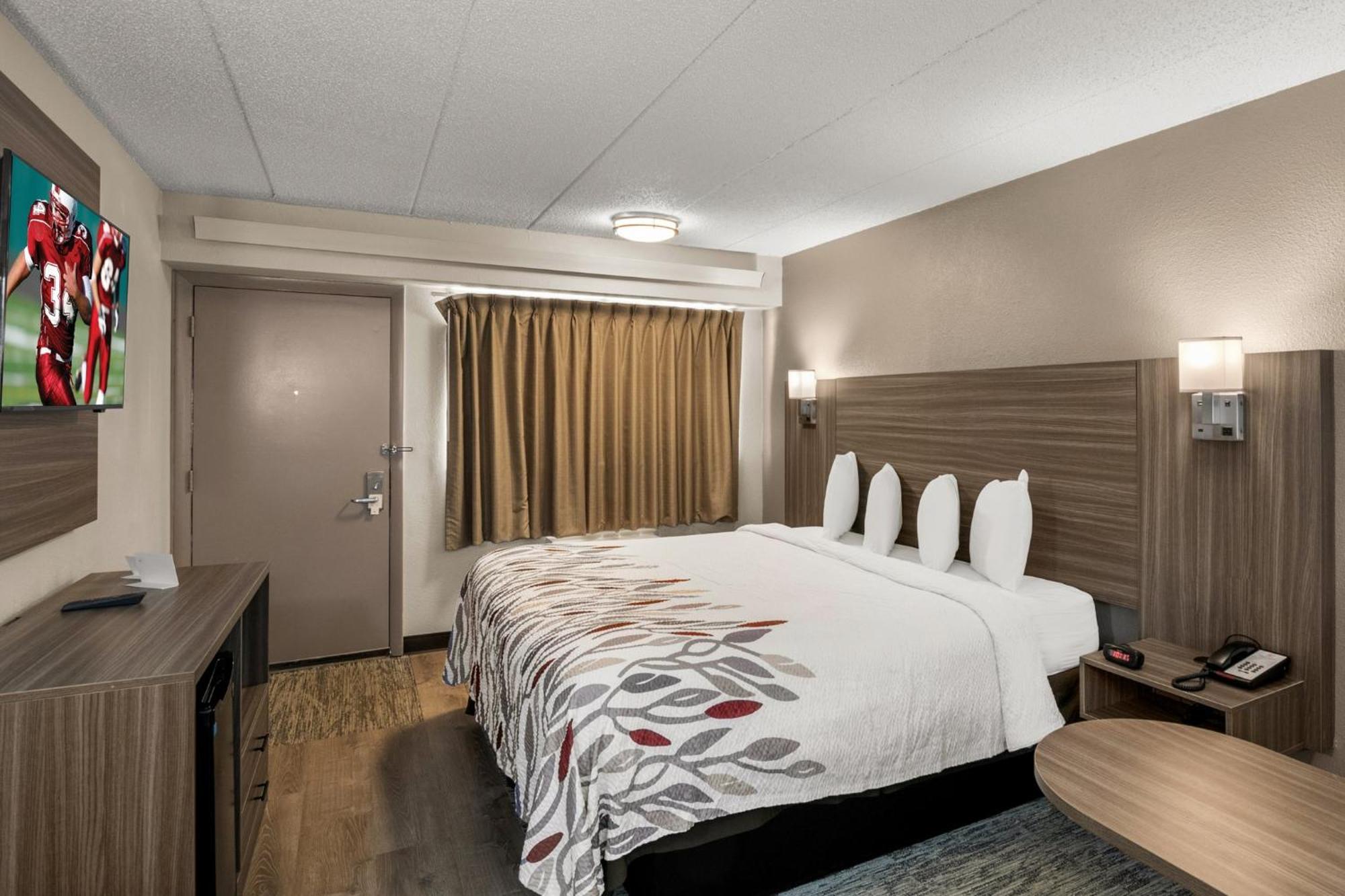 Red Roof Inn Энфилд Экстерьер фото