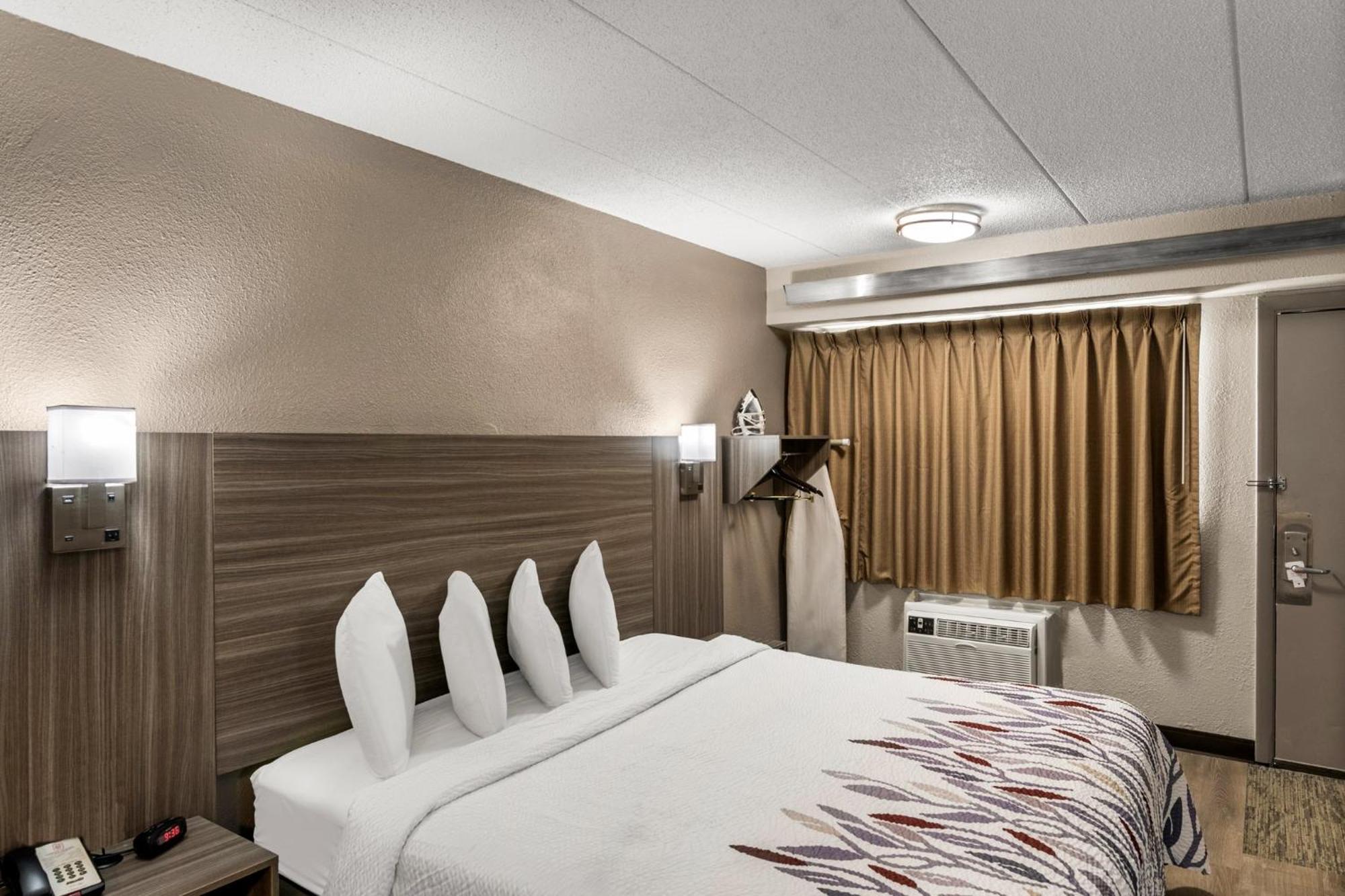 Red Roof Inn Энфилд Экстерьер фото