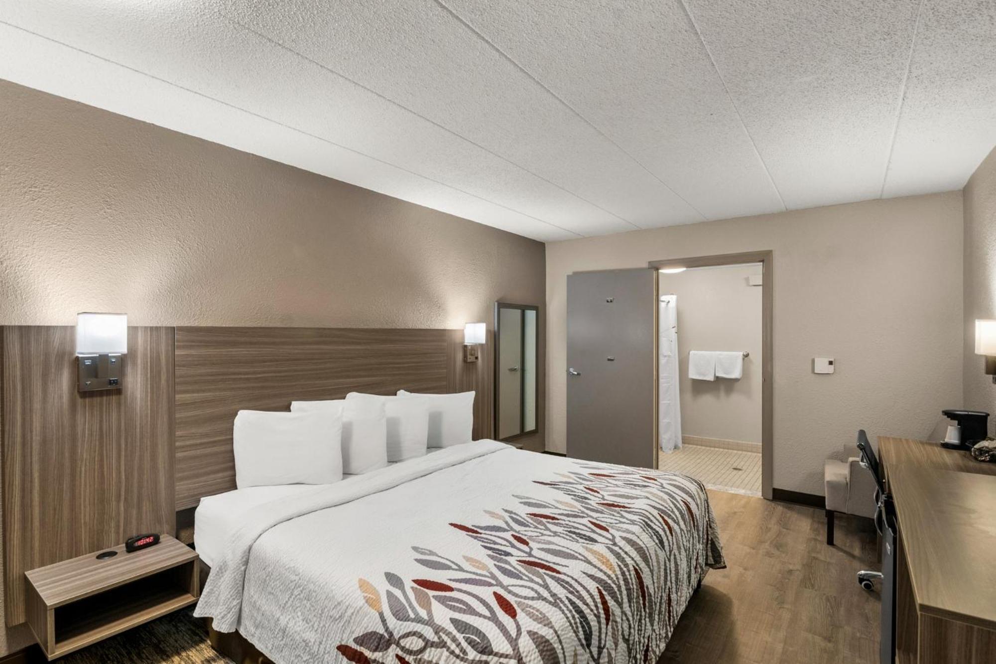 Red Roof Inn Энфилд Экстерьер фото